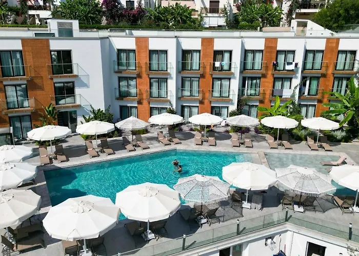 Bodrum Astrid Гюмюшлюк